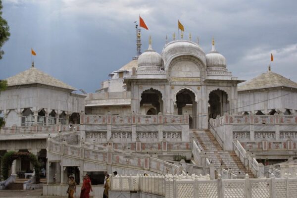 PADAMPURA JAIN MANDIR